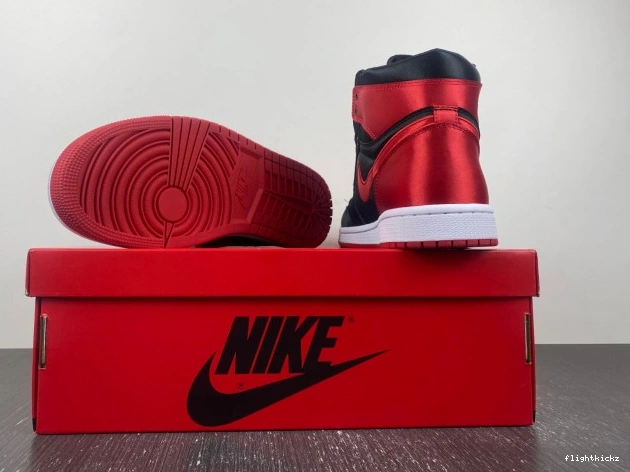FD4810-061 1 Bred Satin WMNS High Air Jordan OG 0930